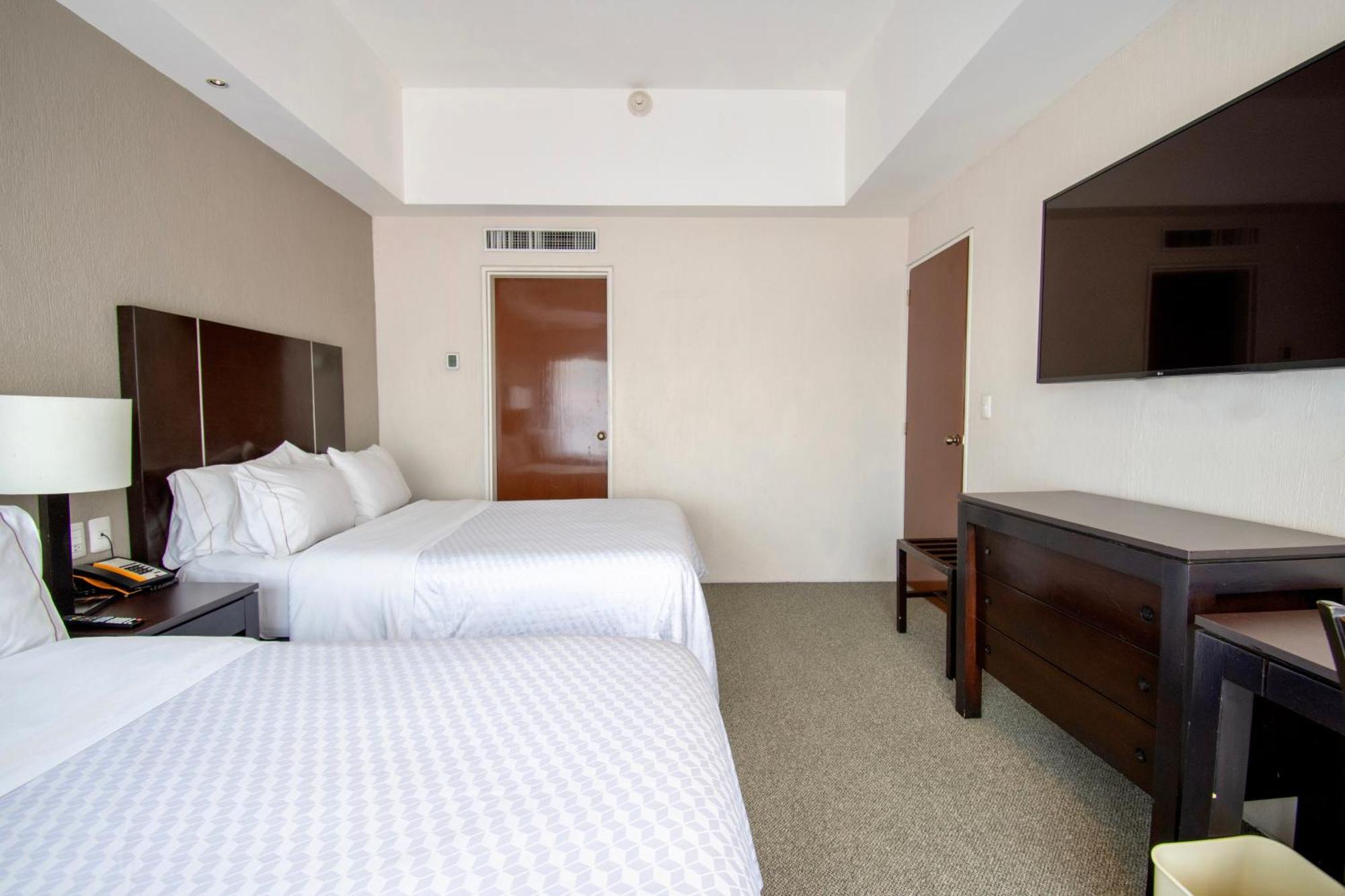 Hotel Plaza Genova Centro Гвадалахара Экстерьер фото